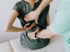 Physiothérapie : Quand Faut-il Consulter un Physiothérapeute et Pourquoi physiothérapeute est entraine de manipuler le dos