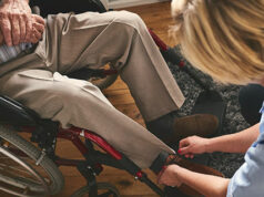 Soins aux personnes atteintes de démence : assurer la sécurité et le bonheur des êtres chers à la maison