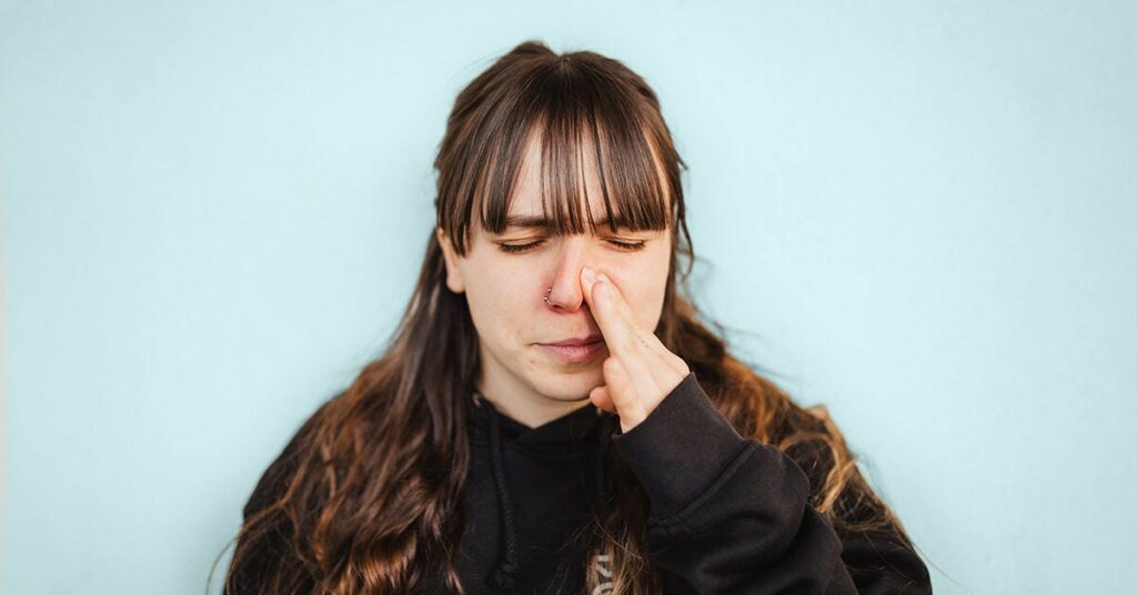 Bouton de fièvre dans le nez : symptômes, traitement, prévention ...